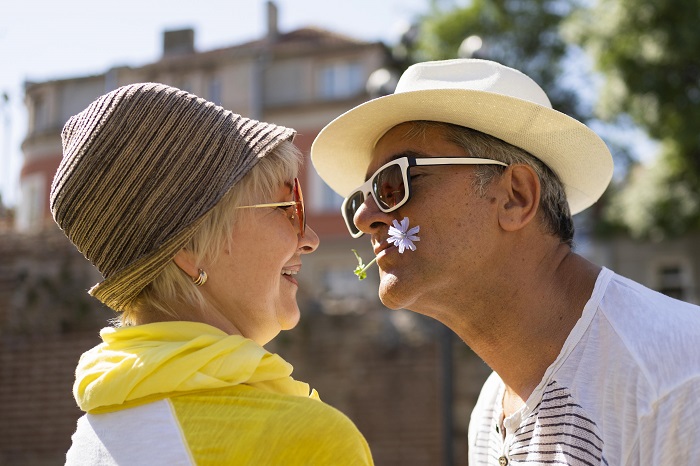 Dating Advice for Older Adults with Herpes in India