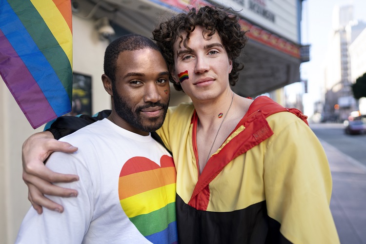 Safe & Supportive Dating for Gay Hispanic Singles with Herpes